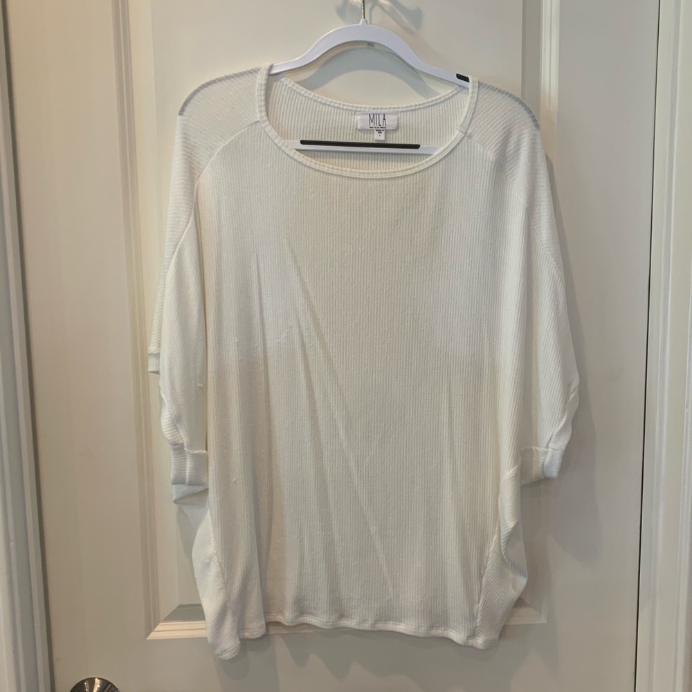 Super soft oversized fit boutique brand Mila dolman tee